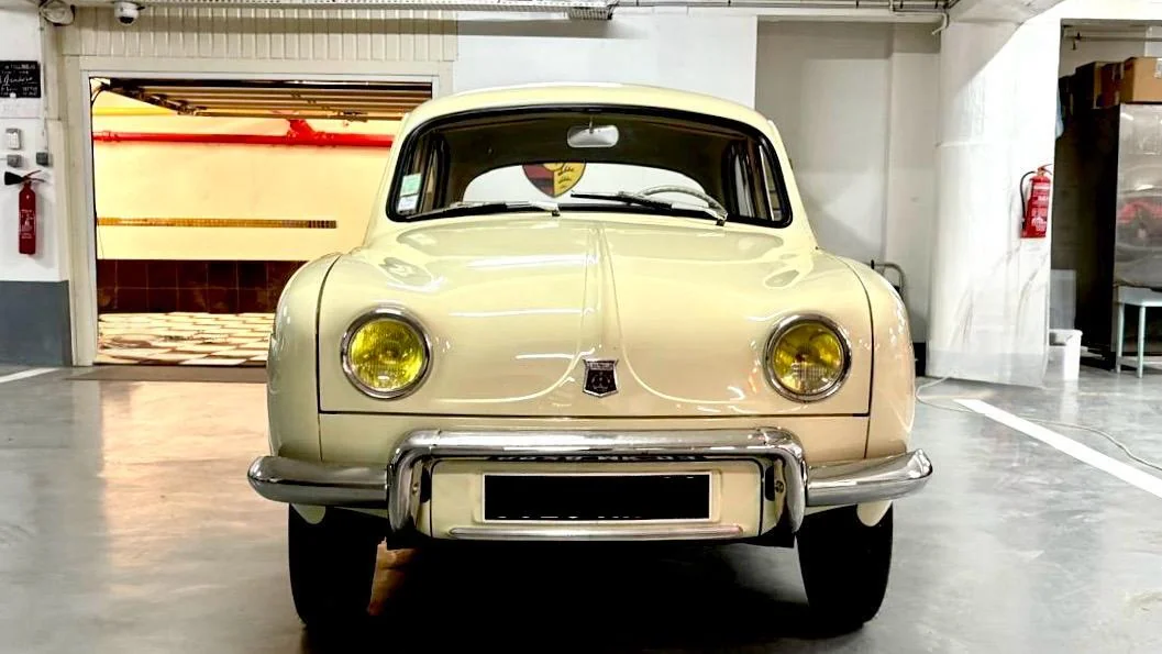 Renault Dauphine 3400km d'origine