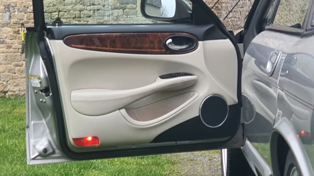 Image pour voiture 27