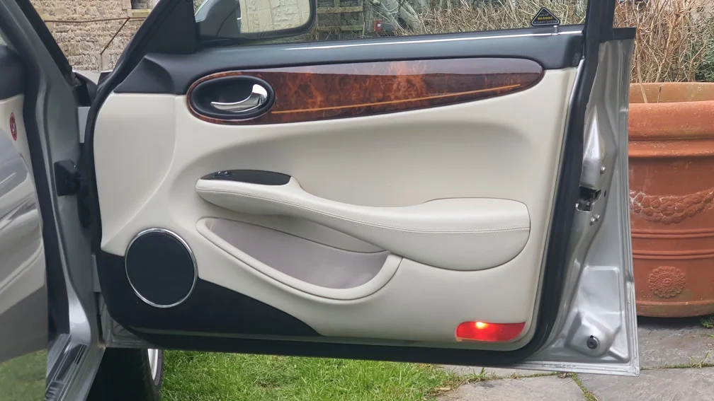 Image pour voiture 27